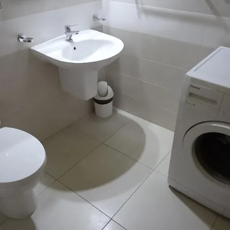 Don Mikiel Rua 2 Apartment *
