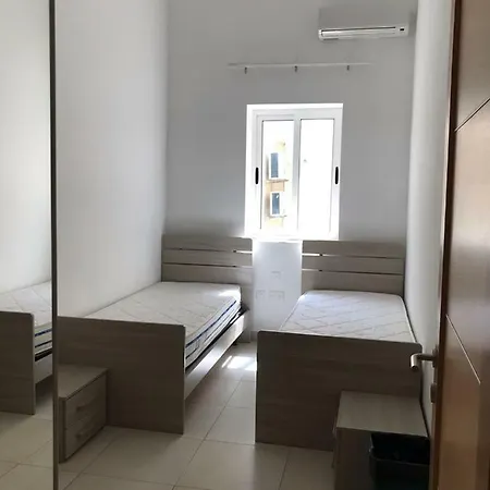 Don Mikiel Rua 2 סליאמה