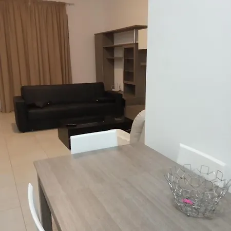 Don Mikiel Rua 2 דירה *